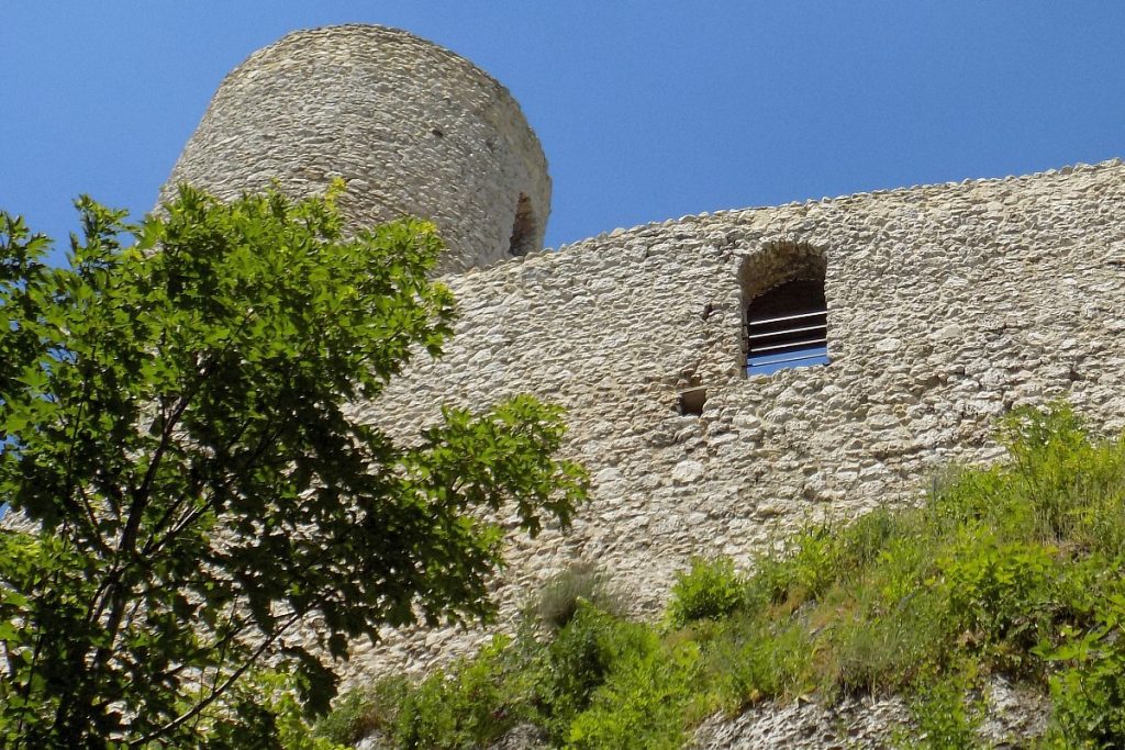 Zamek Pilcza w Smoleniu &#8211; fotografie